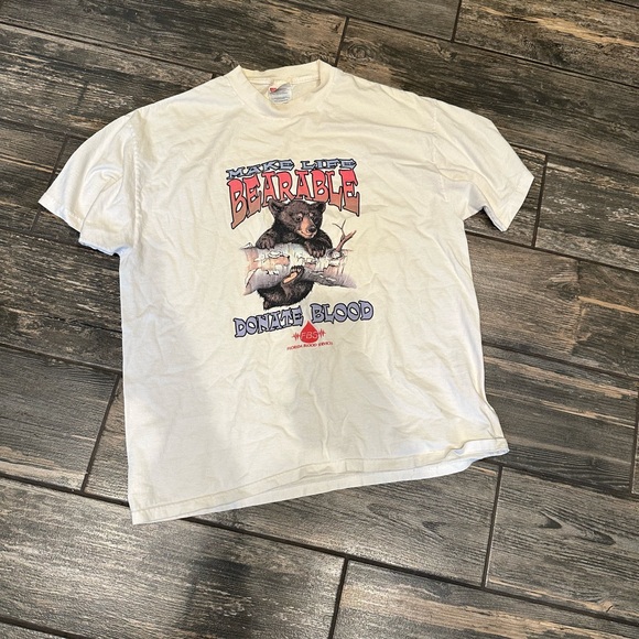 1990s graphic T-shirt - Picture 1 of 4